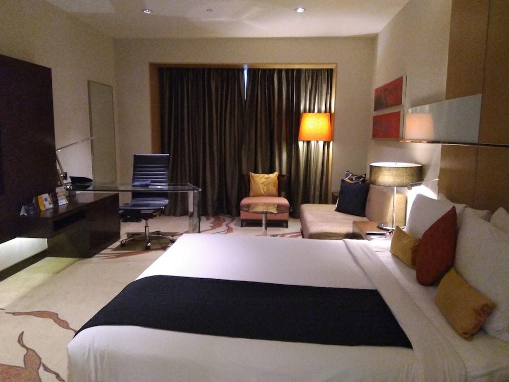 فندق راديسون بلو أمريستار أمريتسار المظهر الخارجي الصورة A room at the hotel