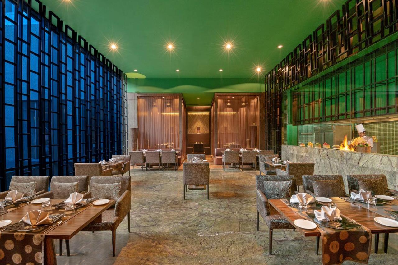 فندق راديسون بلو أمريستار أمريتسار المظهر الخارجي الصورة The restaurant